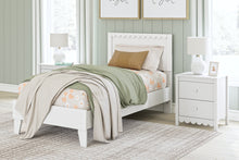 Load image into Gallery viewer, Hallityn Twin Panel Platform Bed with Dresser, Chest and 2 Nightstands
