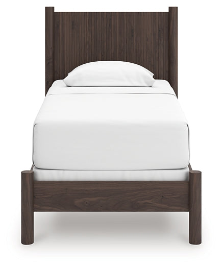 Pamytta Twin Panel Bed, Dresser, Mirror and Nightstand