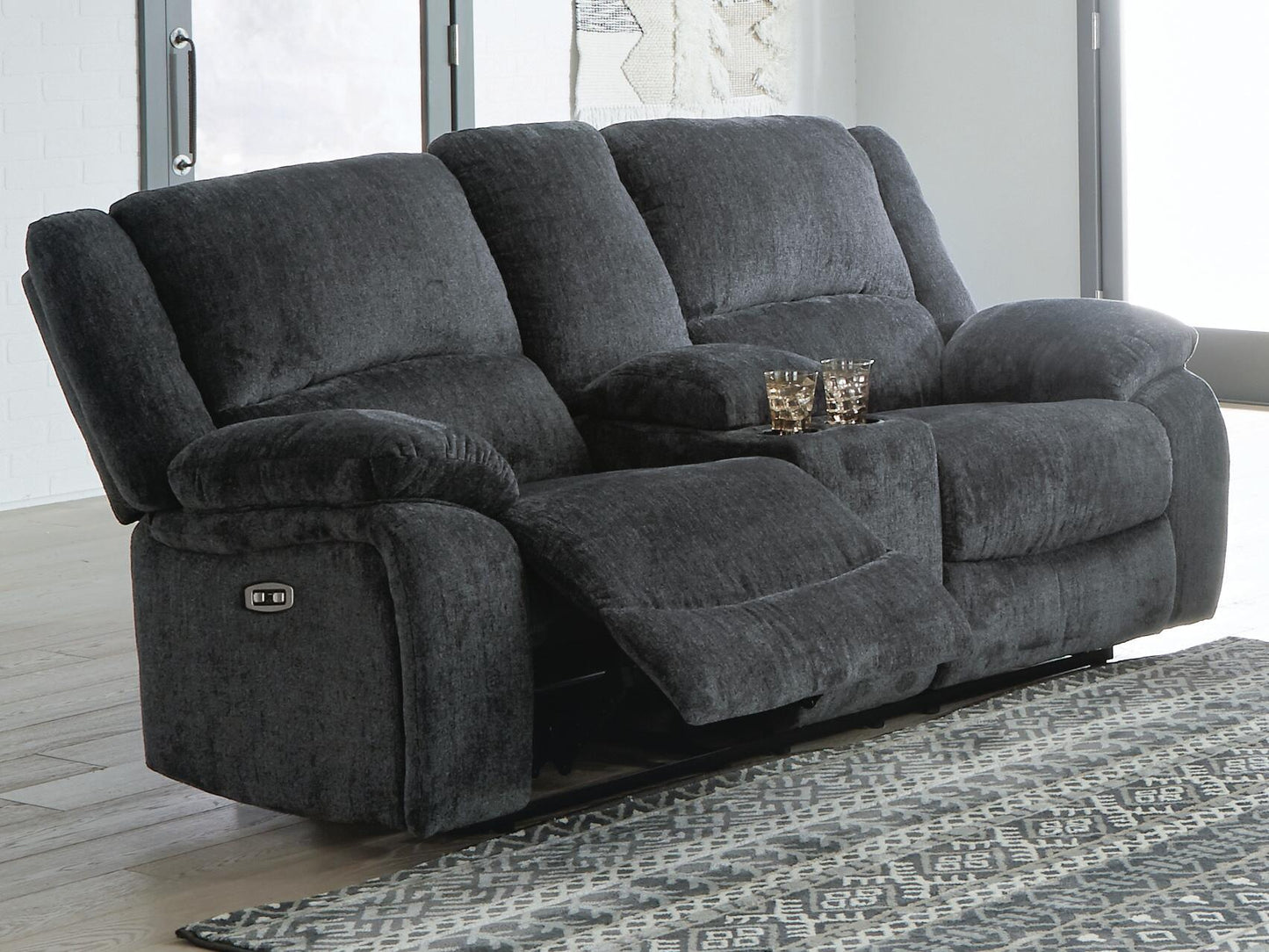 Draycoll DBL REC PWR Loveseat w/Console