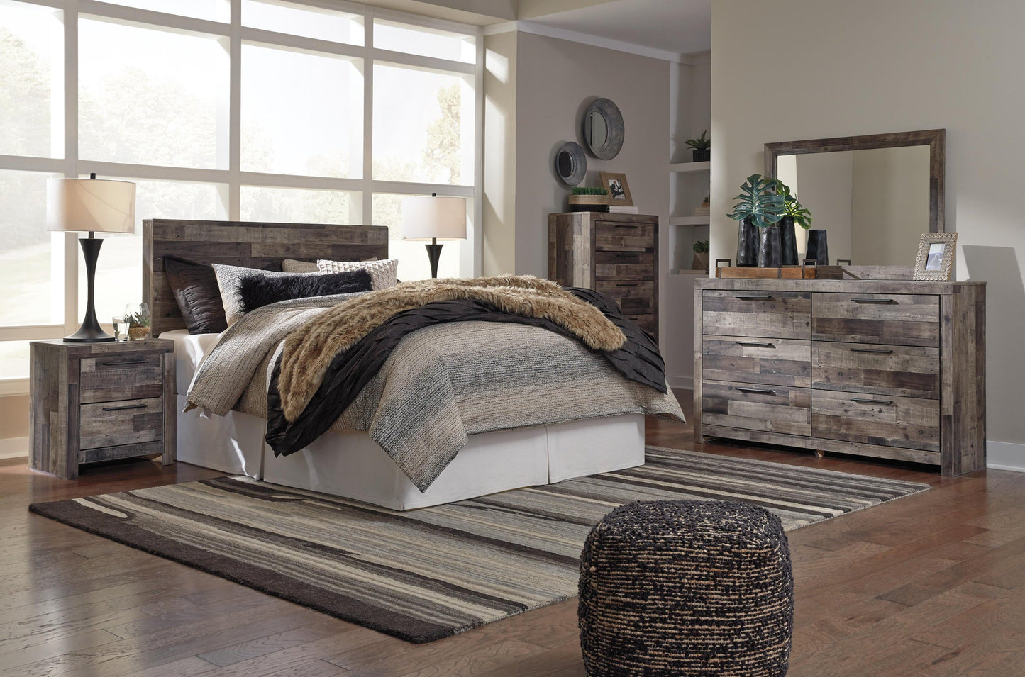 Derekson Queen/Full Panel Headboard Bed with Mirrored Dresser, Chest and Nightstand