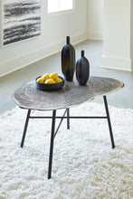 Load image into Gallery viewer, Laverford Coffee Table with 1 End Table
